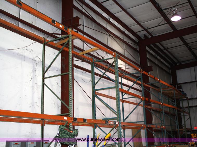 image for item 5062 Pallet racking