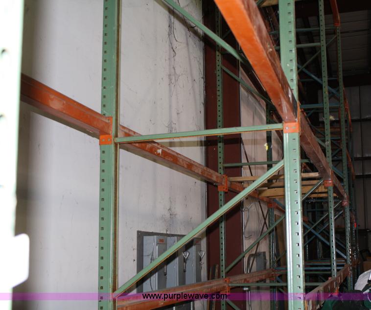 image for item 5062 Pallet racking