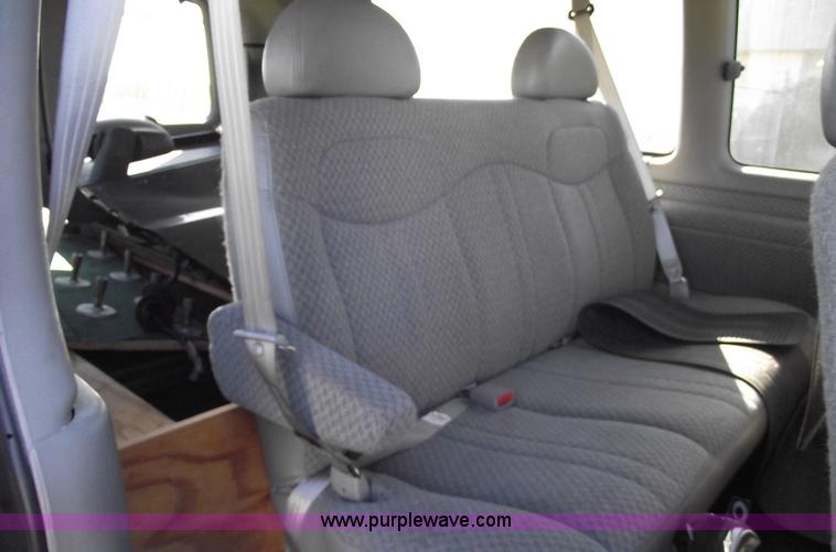 image for item 5418 1997 Chevrolet Express G3500 six passenger van