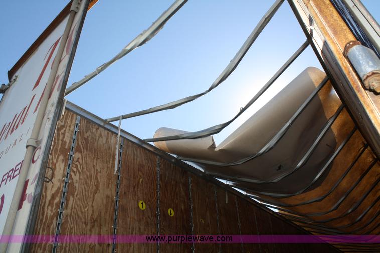 image for item 7160 1998 Wabash SA-102-CW 48' van trailer