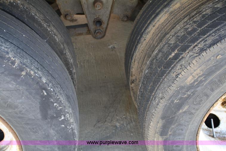 image for item 7160 1998 Wabash SA-102-CW 48' van trailer