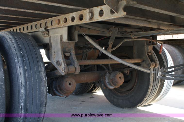 image for item 7160 1998 Wabash SA-102-CW 48' van trailer