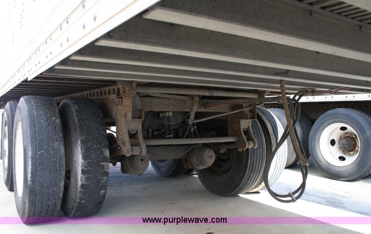 image for item 9056 1995 Wabash 48' van trailer