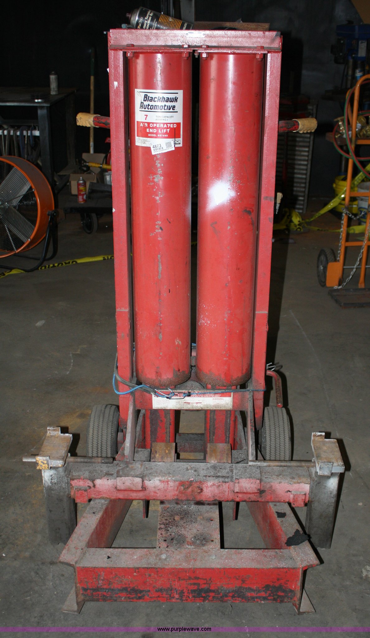 Blackhawk 7 ton air operated end lift in Spring Hill, KS Item 4873