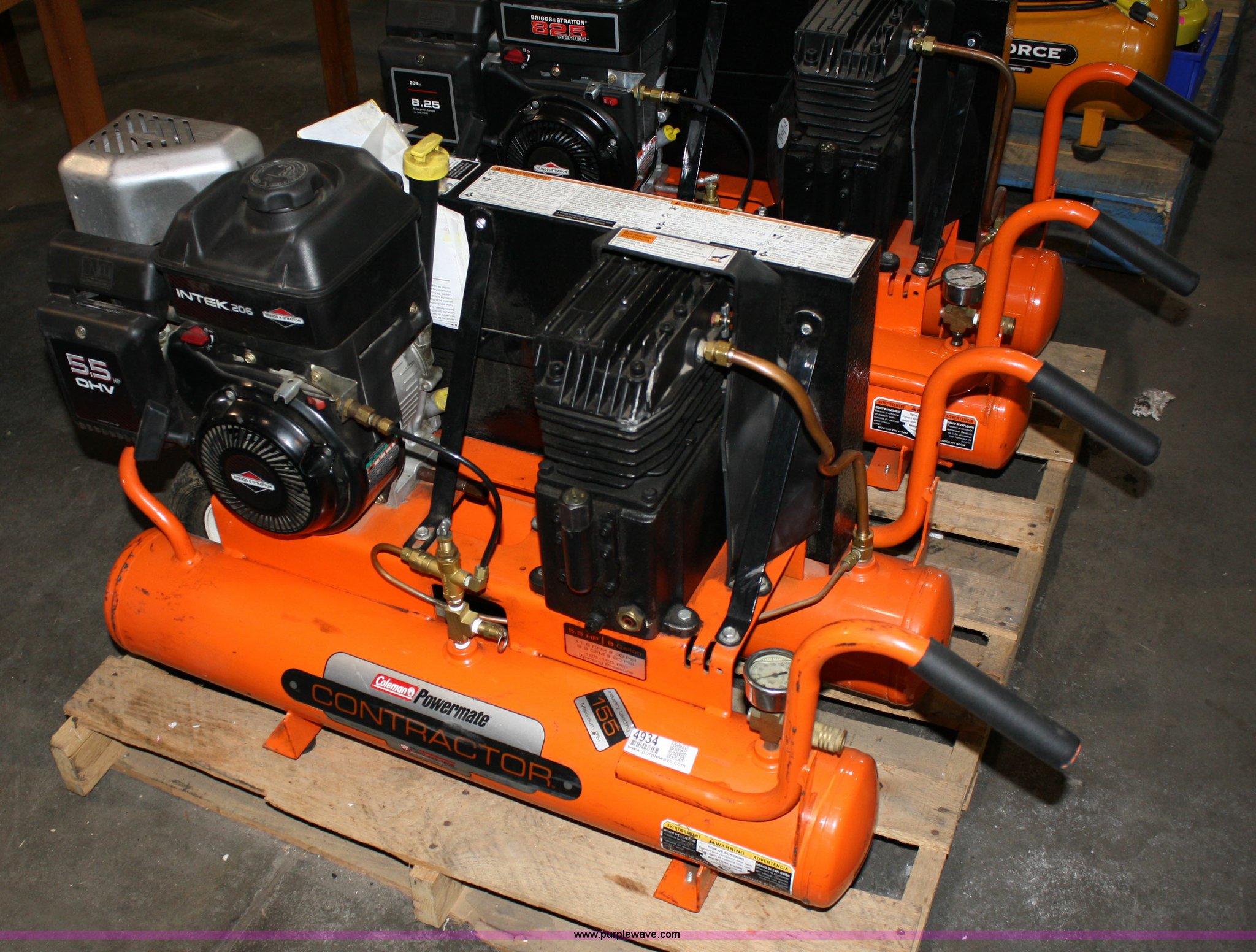 Coleman Powermate contractor air compressor in Spring Hill, KS Item