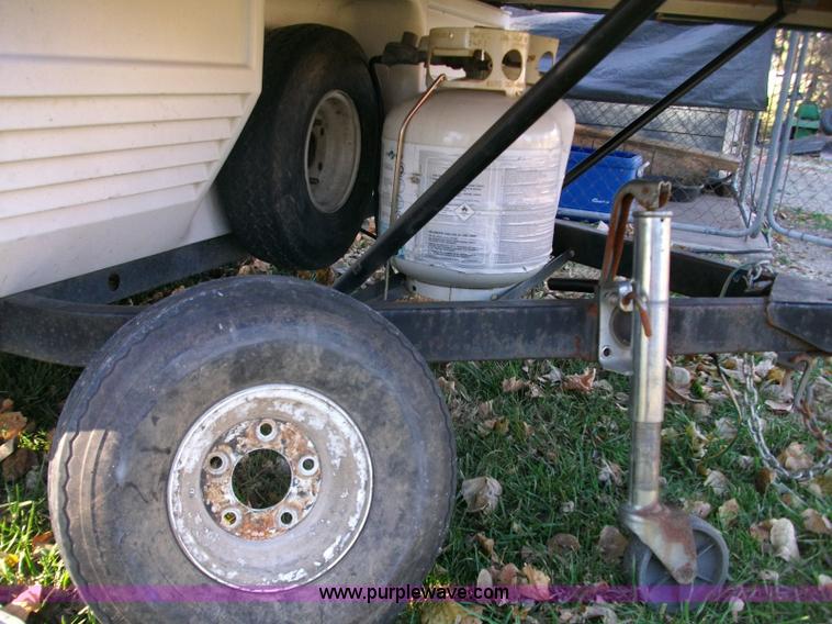 image for item 1560 1994 Fleetwood Cedar Coleman Destiny camper
