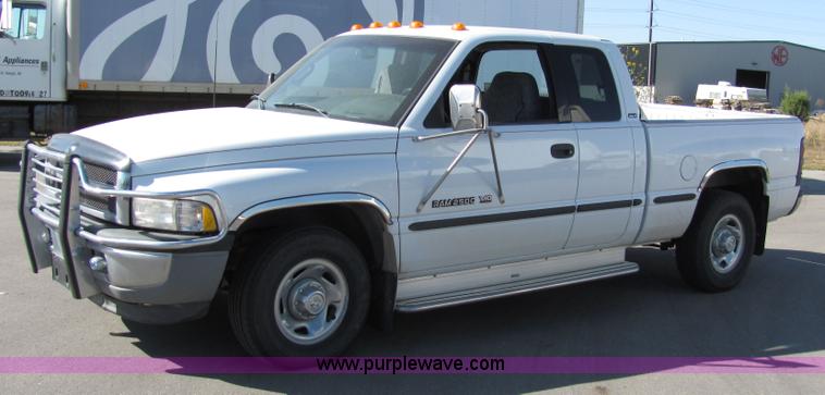 image for item 2230 1998 Dodge Ram 2500 Laramie SLT Quad pickup truck