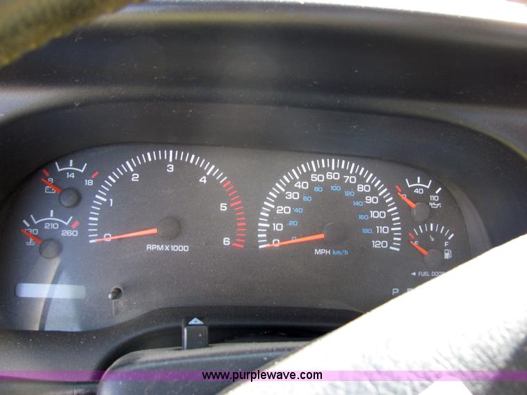 image for item 2230 1998 Dodge Ram 2500 Laramie SLT Quad pickup truck