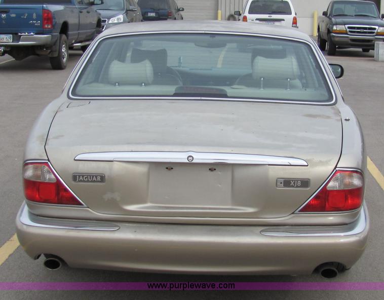 image for item 2291 1998 Jaguar XJ8