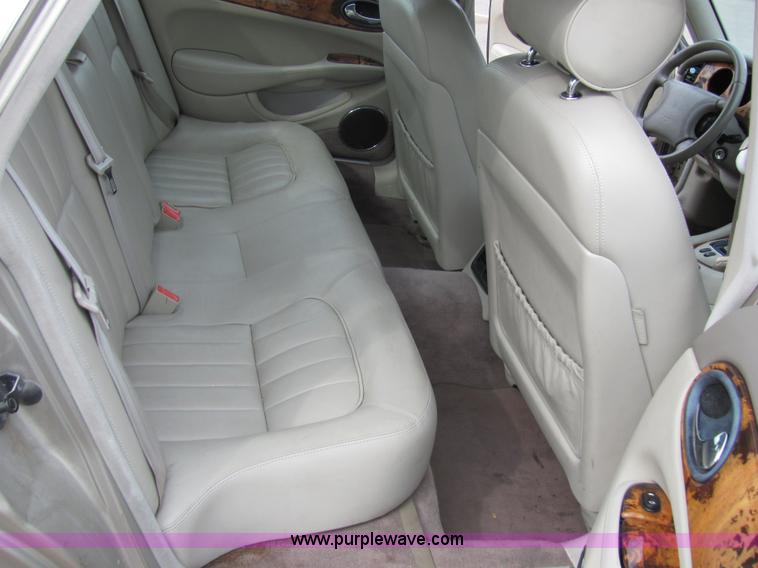 image for item 2291 1998 Jaguar XJ8