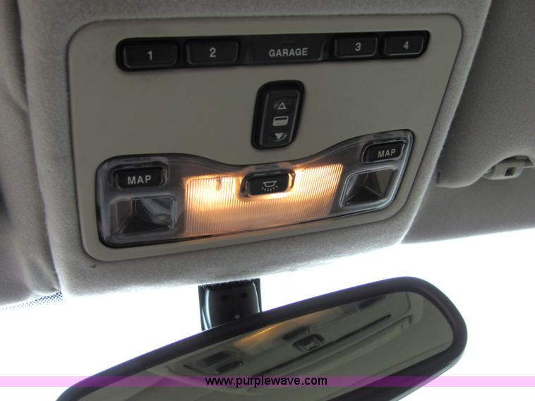 image for item 2291 1998 Jaguar XJ8