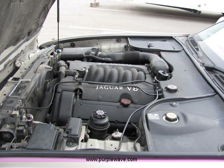 image for item 2291 1998 Jaguar XJ8