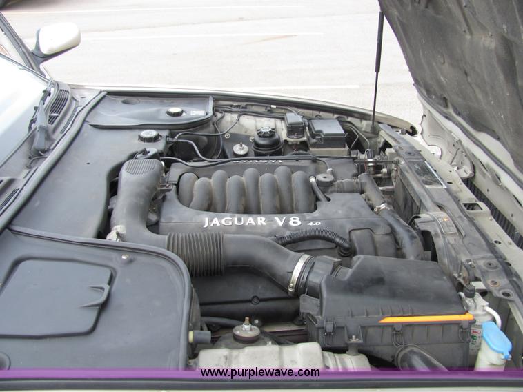 image for item 2291 1998 Jaguar XJ8