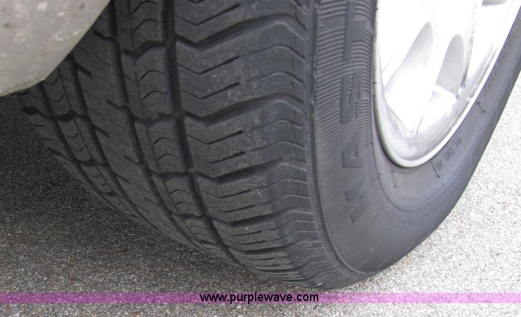 image for item 2291 1998 Jaguar XJ8