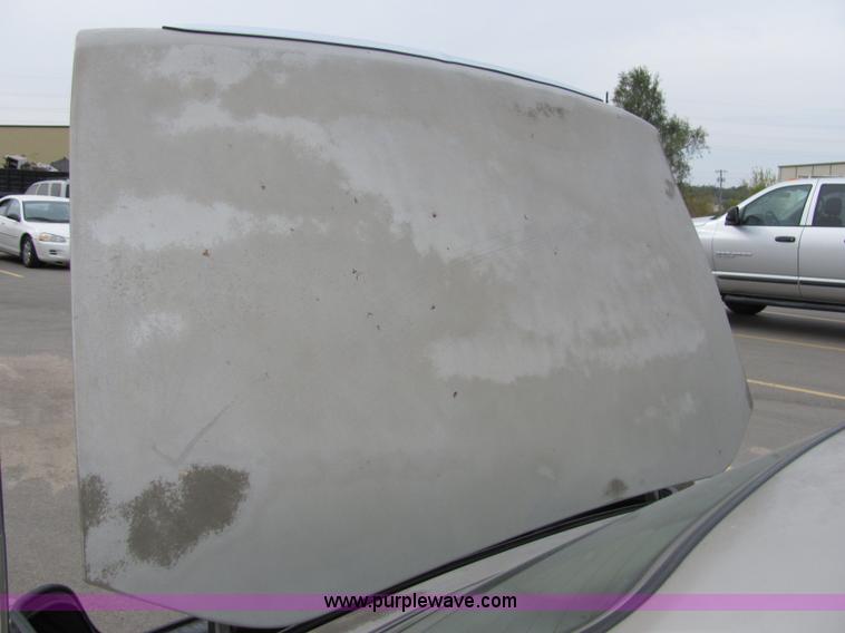 image for item 2291 1998 Jaguar XJ8