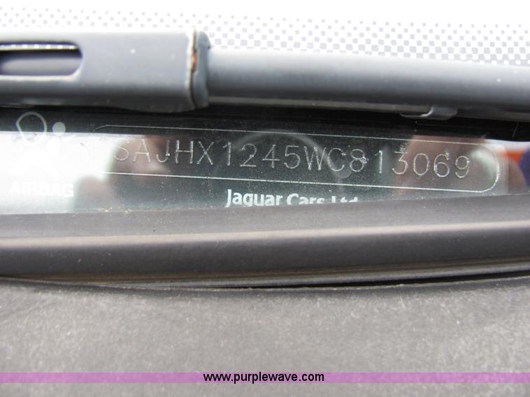 image for item 2291 1998 Jaguar XJ8