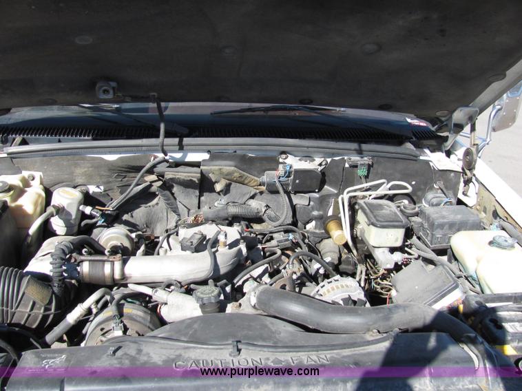 image for item 2328 1995 Chevrolet C2500 pickup truck