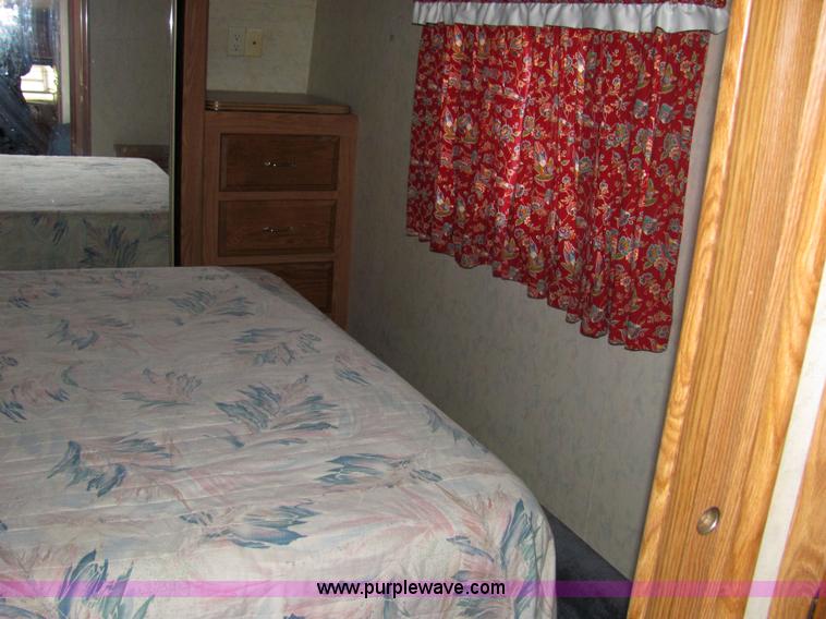 image for item 2329 1996 Newman American Star 28' fifth wheel camper