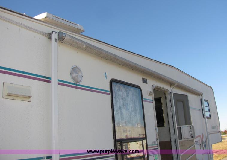 image for item 2329 1996 Newman American Star 28' fifth wheel camper