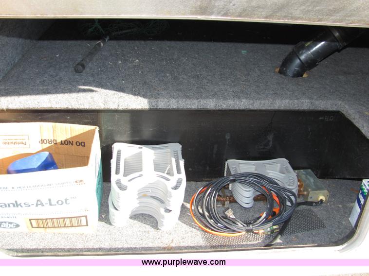 image for item 2329 1996 Newman American Star 28' fifth wheel camper