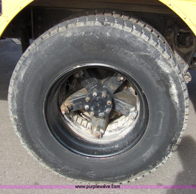 image for item 2330 1993 Amtran Genesis transit bus