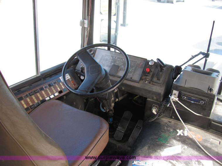 image for item 2330 1993 Amtran Genesis transit bus