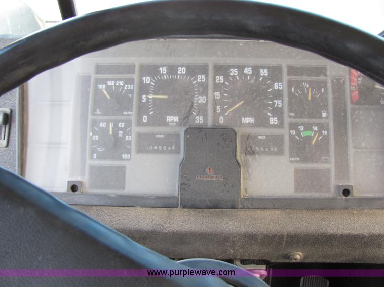 image for item 2330 1993 Amtran Genesis transit bus