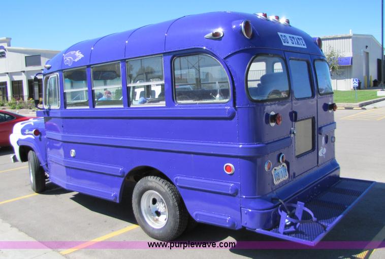 image for item 2513 1959 Ford F350 bus