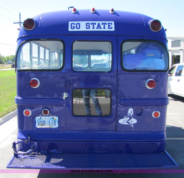 image for item 2513 1959 Ford F350 bus