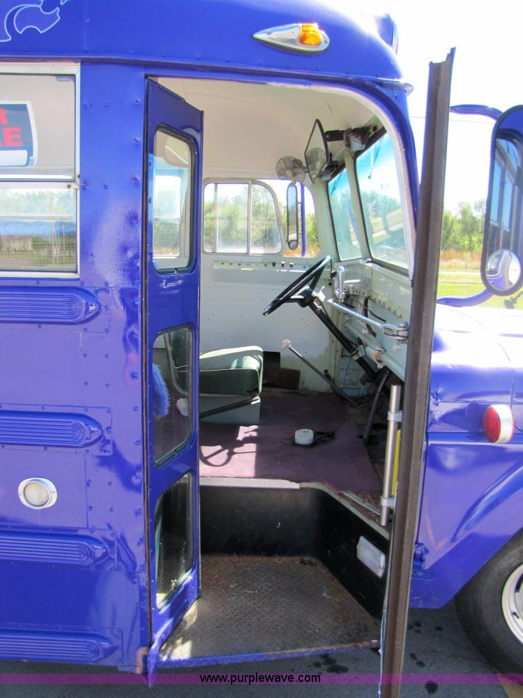 image for item 2513 1959 Ford F350 bus