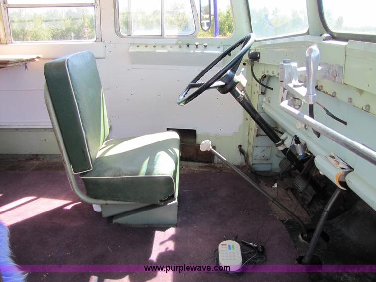 image for item 2513 1959 Ford F350 bus