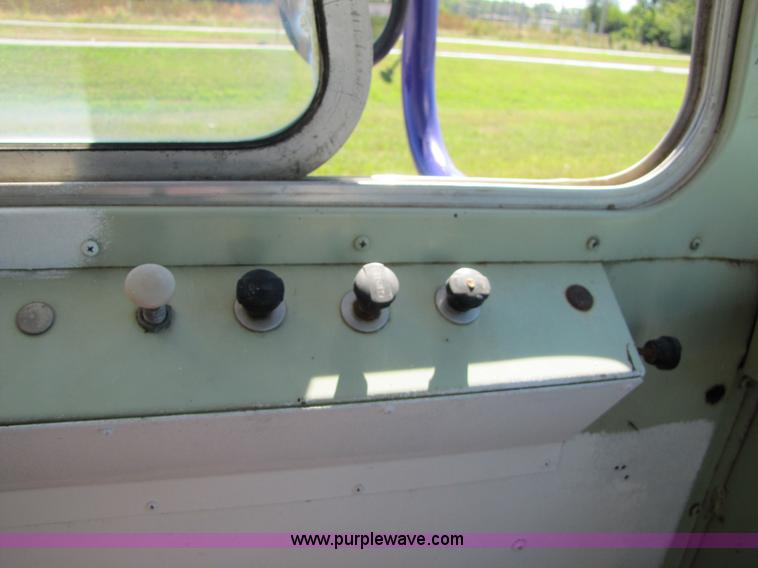 image for item 2513 1959 Ford F350 bus