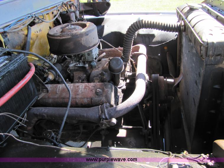 image for item 2513 1959 Ford F350 bus