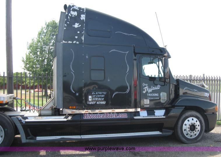 image for item 2734 1999 Freightliner Conventional FLC120 semi truck