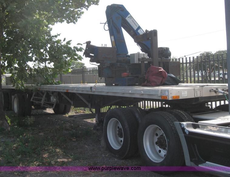 image for item 2735 1996 Transcraft Eagle W2 45x96 45' flatbed trailer with Palringer loader crane
