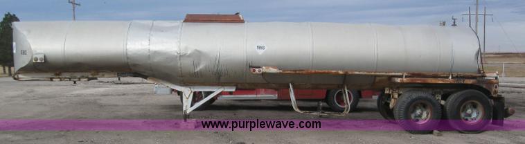 image for item 3080 1961 Custom 5000 gallon tanker trailer