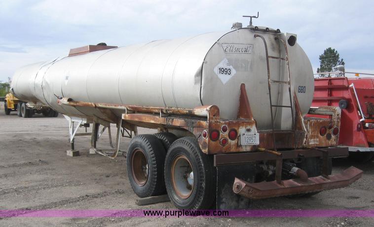 image for item 3080 1961 Custom 5000 gallon tanker trailer