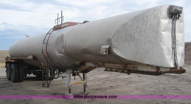 image for item 3080 1961 Custom 5000 gallon tanker trailer