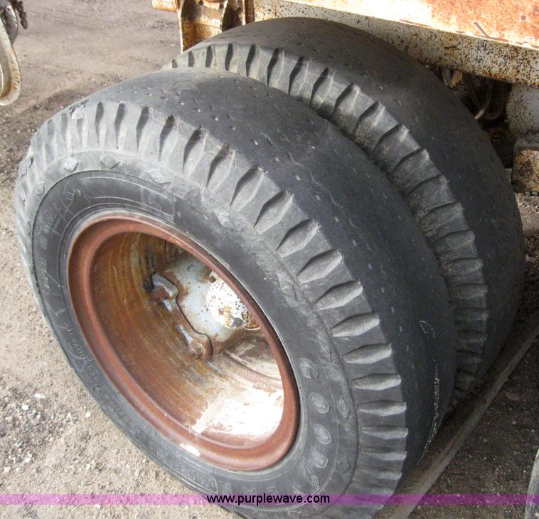 image for item 3080 1961 Custom 5000 gallon tanker trailer