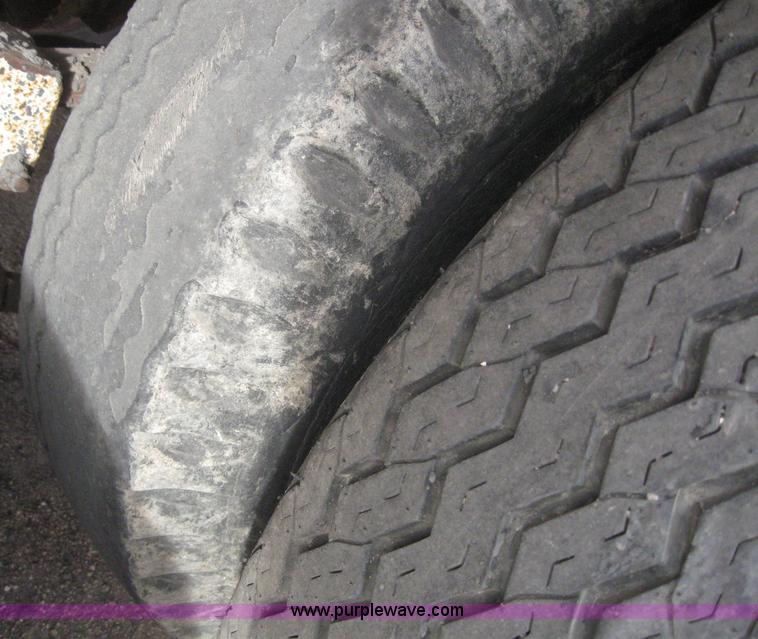 image for item 3080 1961 Custom 5000 gallon tanker trailer