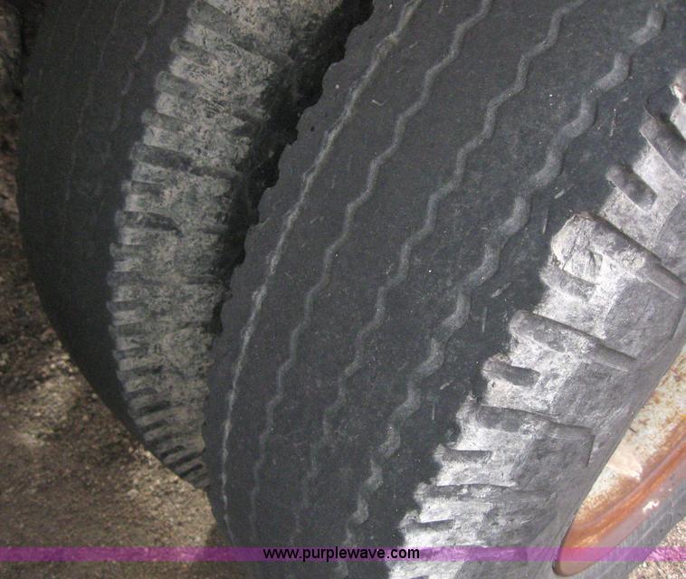 image for item 3080 1961 Custom 5000 gallon tanker trailer