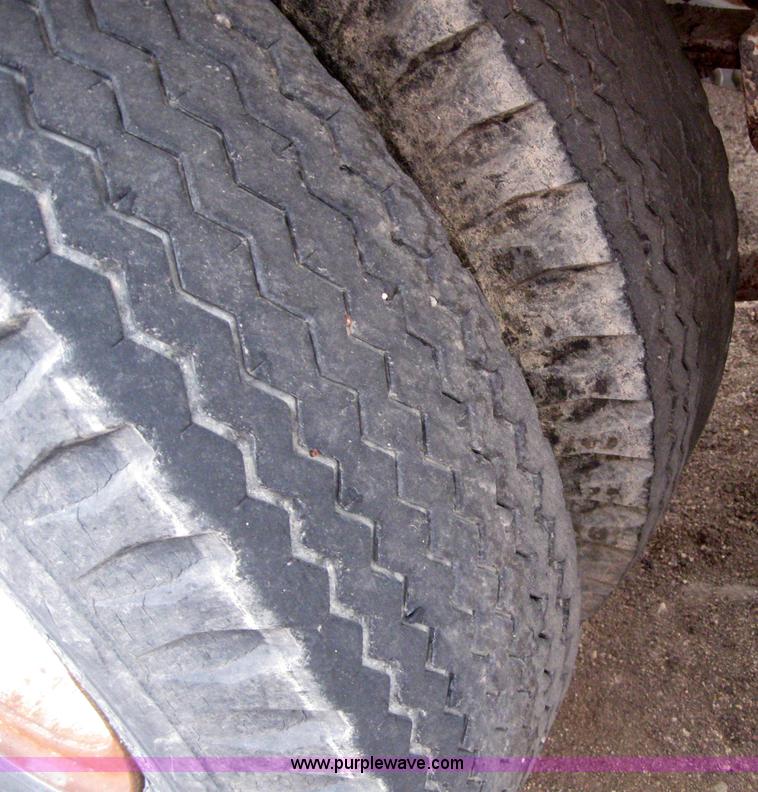 image for item 3080 1961 Custom 5000 gallon tanker trailer