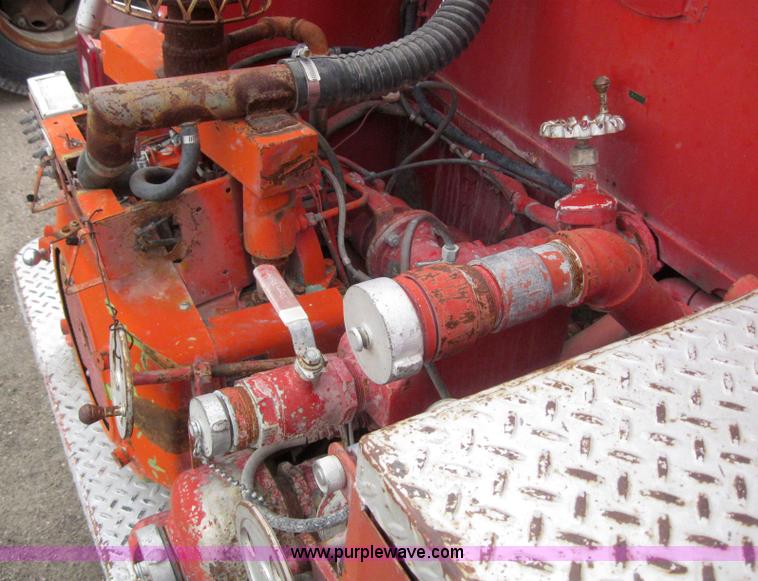 image for item 3081 1975 Ford F600 fire truck