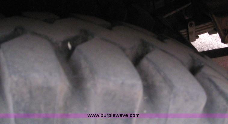 image for item 3081 1975 Ford F600 fire truck