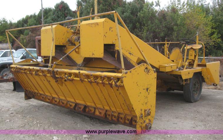 image for item 3088 Flaherty Spread Master power spreader