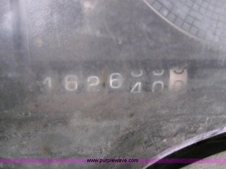 image for item 3090 1989 Chevrolet K3500 pickup truck