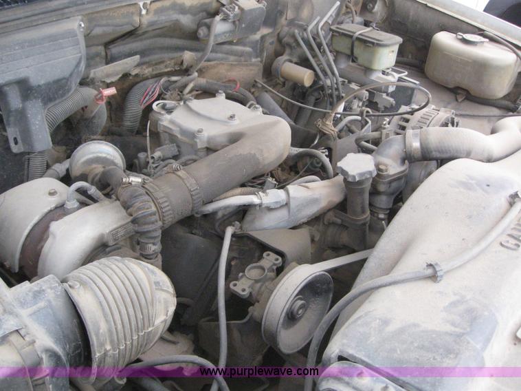 image for item 3091 1992 Chevrolet C3500 pickup truck