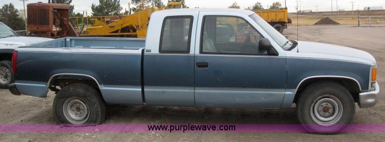 image for item 3092 1992 Chevrolet C2500 pickup truck
