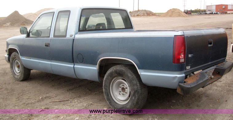 image for item 3092 1992 Chevrolet C2500 pickup truck