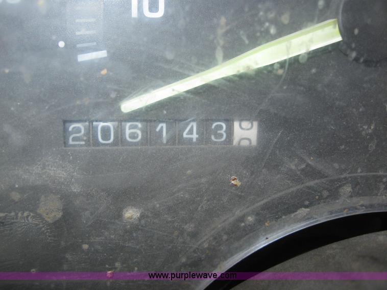 image for item 3092 1992 Chevrolet C2500 pickup truck